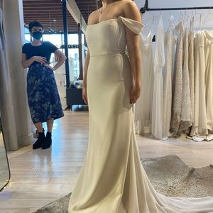 Alyssa Kristin wedding gown
